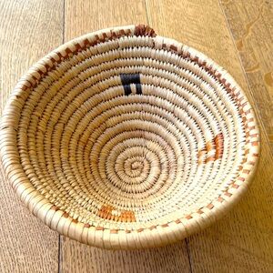 Native American Basket  8.5" x 5.5"